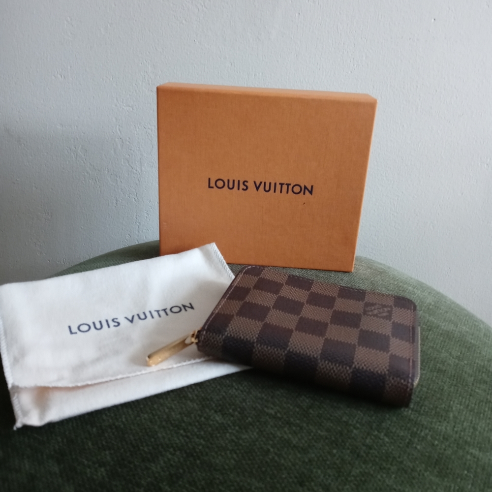 Louis Vuitton Compact Zippy Wallet